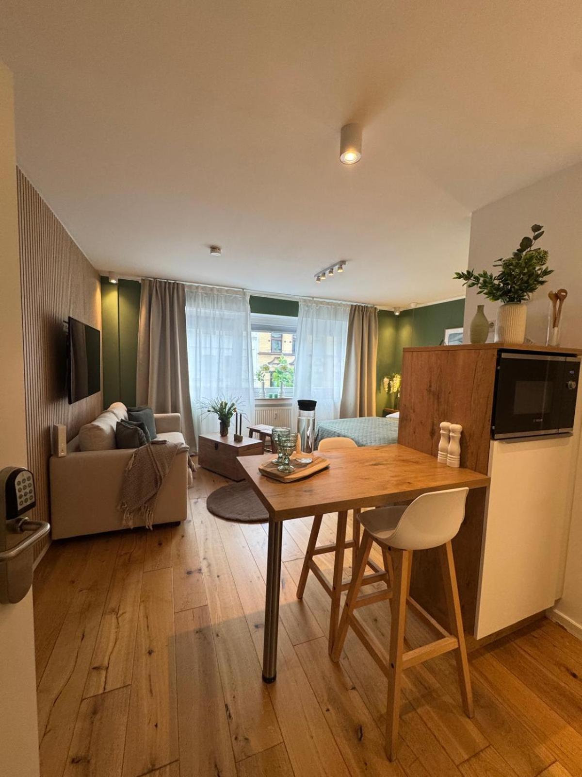 Nettes In Düsseldorf-derendorf - Stylisch + Gemütlich *